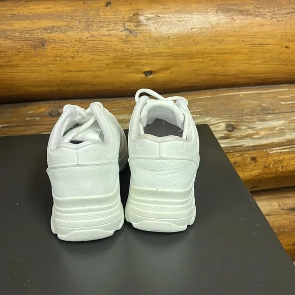 Shein never worn white sneakers - Picture 3 of 4